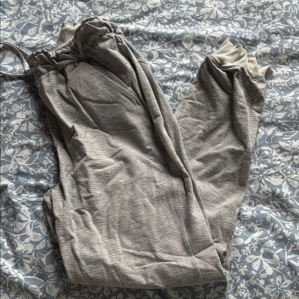 Lululemon gray joggers